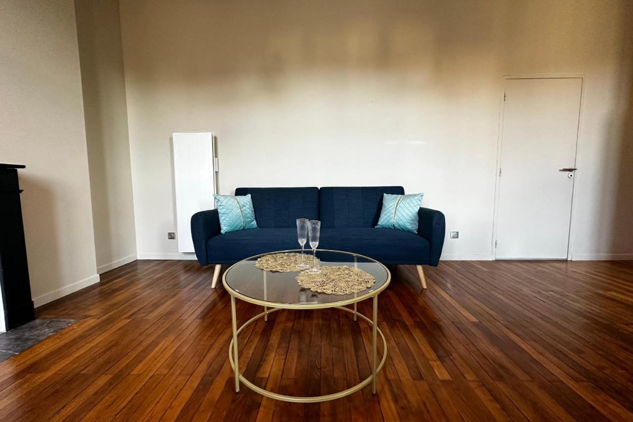 Le Magistral Beautiful One-Bedroom Apartment In The Historic Heart Of Tours Bagian luar foto