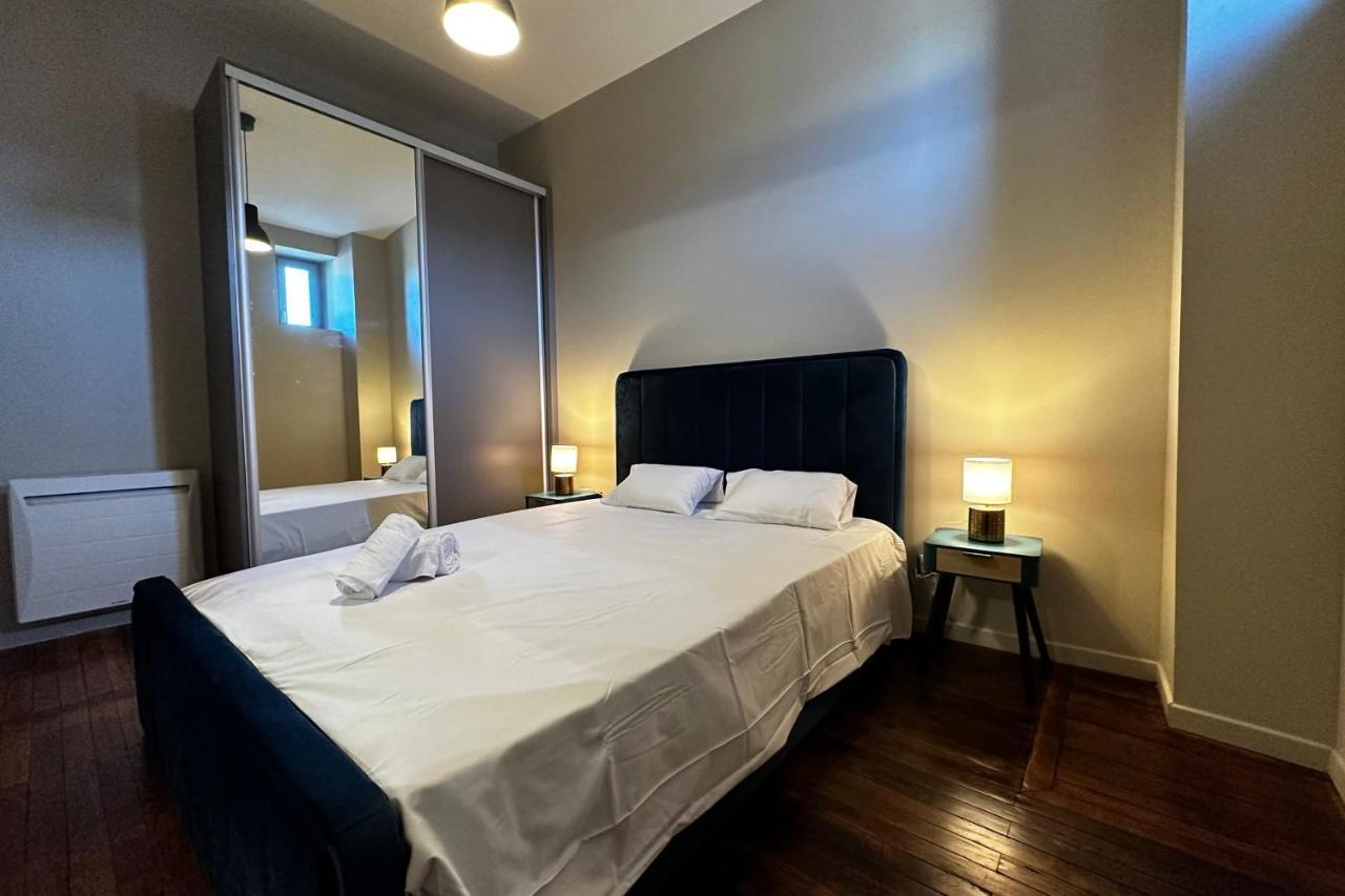 Le Magistral Beautiful One-Bedroom Apartment In The Historic Heart Of Tours Bagian luar foto