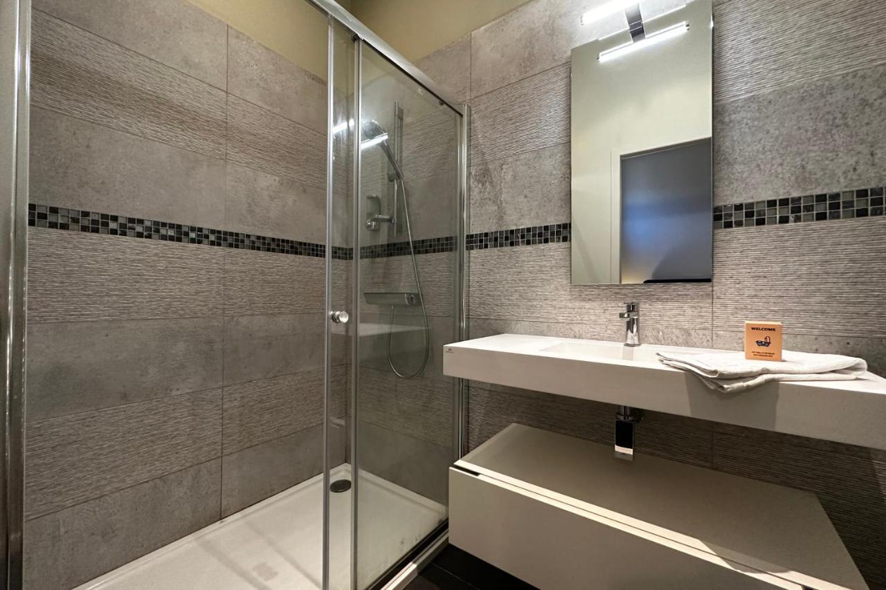 Le Magistral Beautiful One-Bedroom Apartment In The Historic Heart Of Tours Bagian luar foto